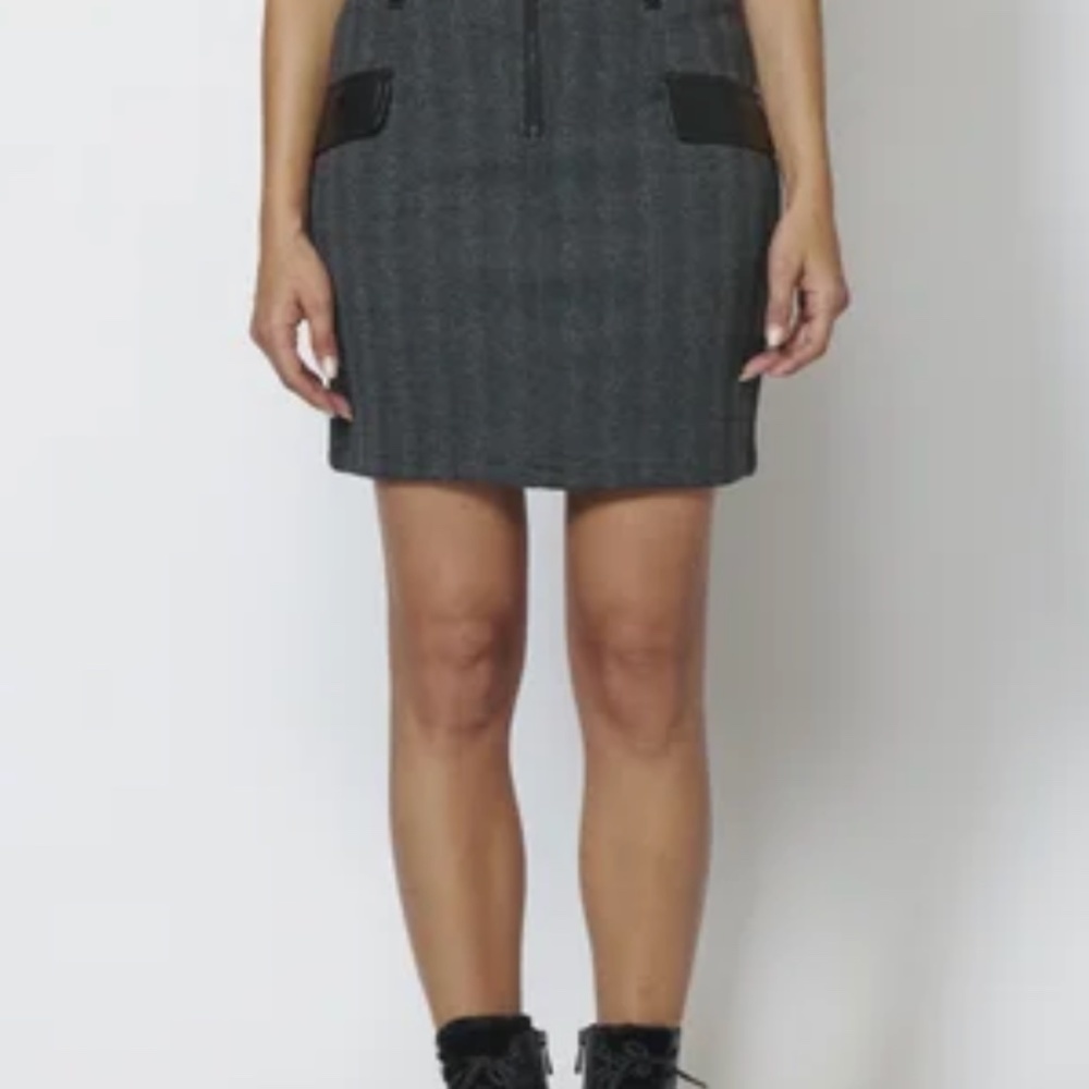 Vintage Mini Skirt Tweed Wool Gray Business Casual Capsule Wardrobe S